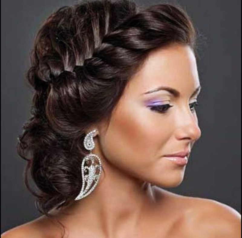 15 Wedding Hairstyles For Long Hair That Steal The Show