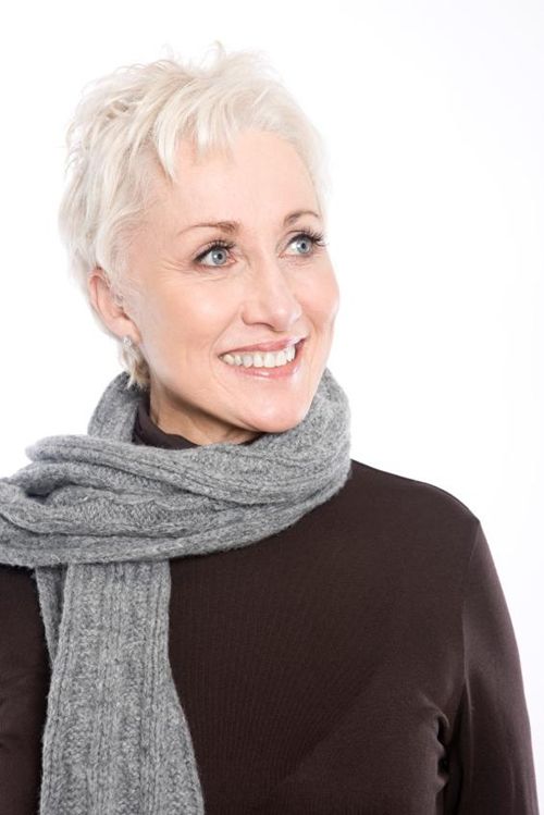 15 Stylish Short Hairstyles for Women Over 50 For A Younger Look