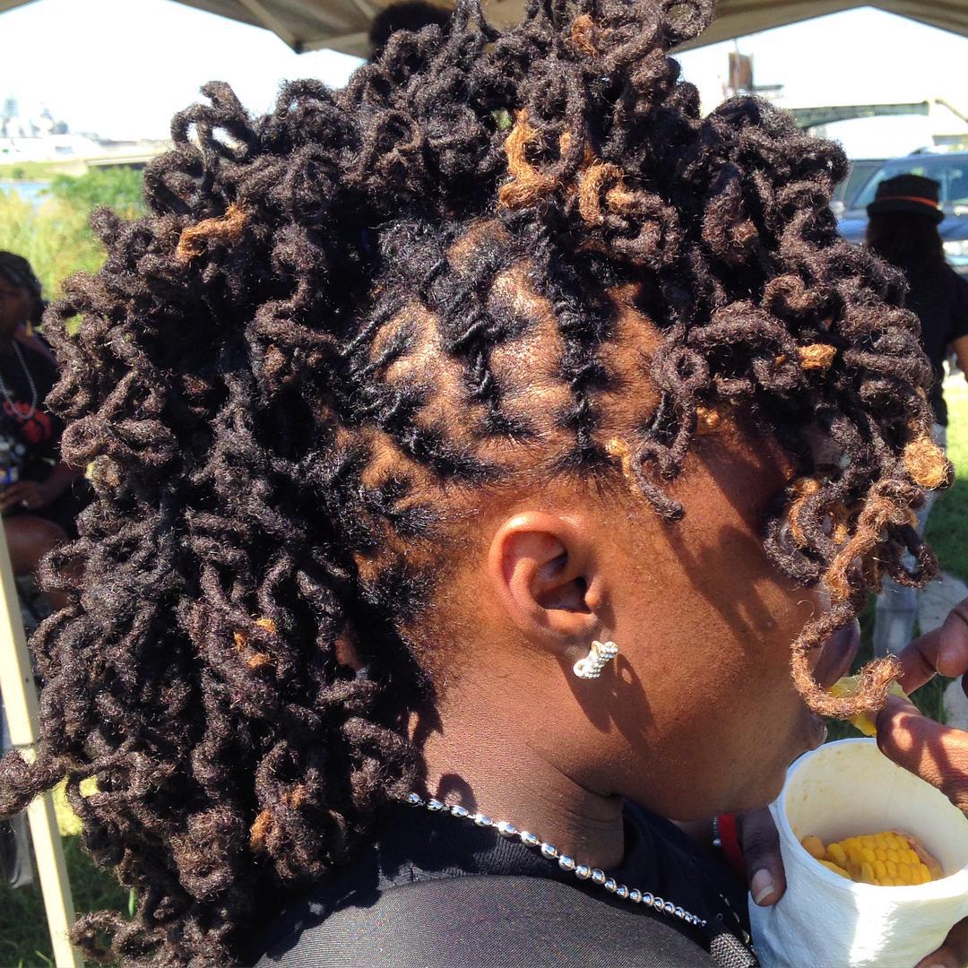 15 Gorgeous Mohawk Hairstyles For Women This Year