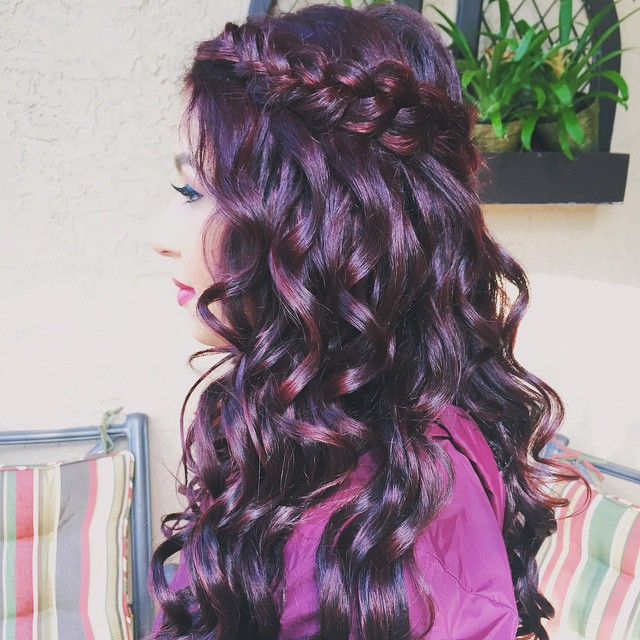 14 Prom Hairstyles For Long Hair That Are Simply Adorable