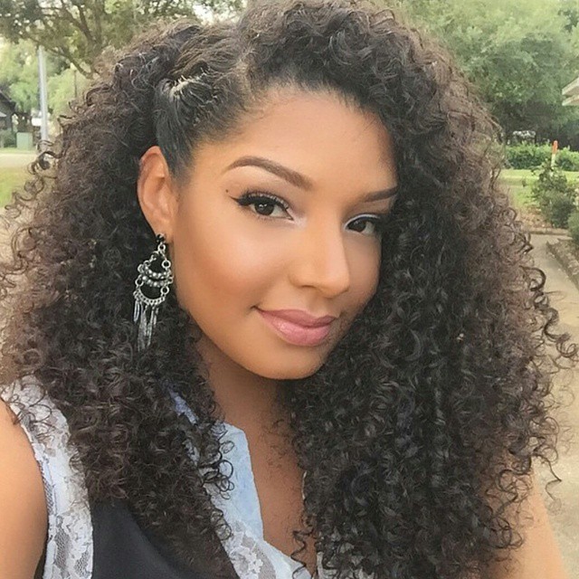 15 Stunning Naturally Curly Hairstyles For Women With Long or Medium